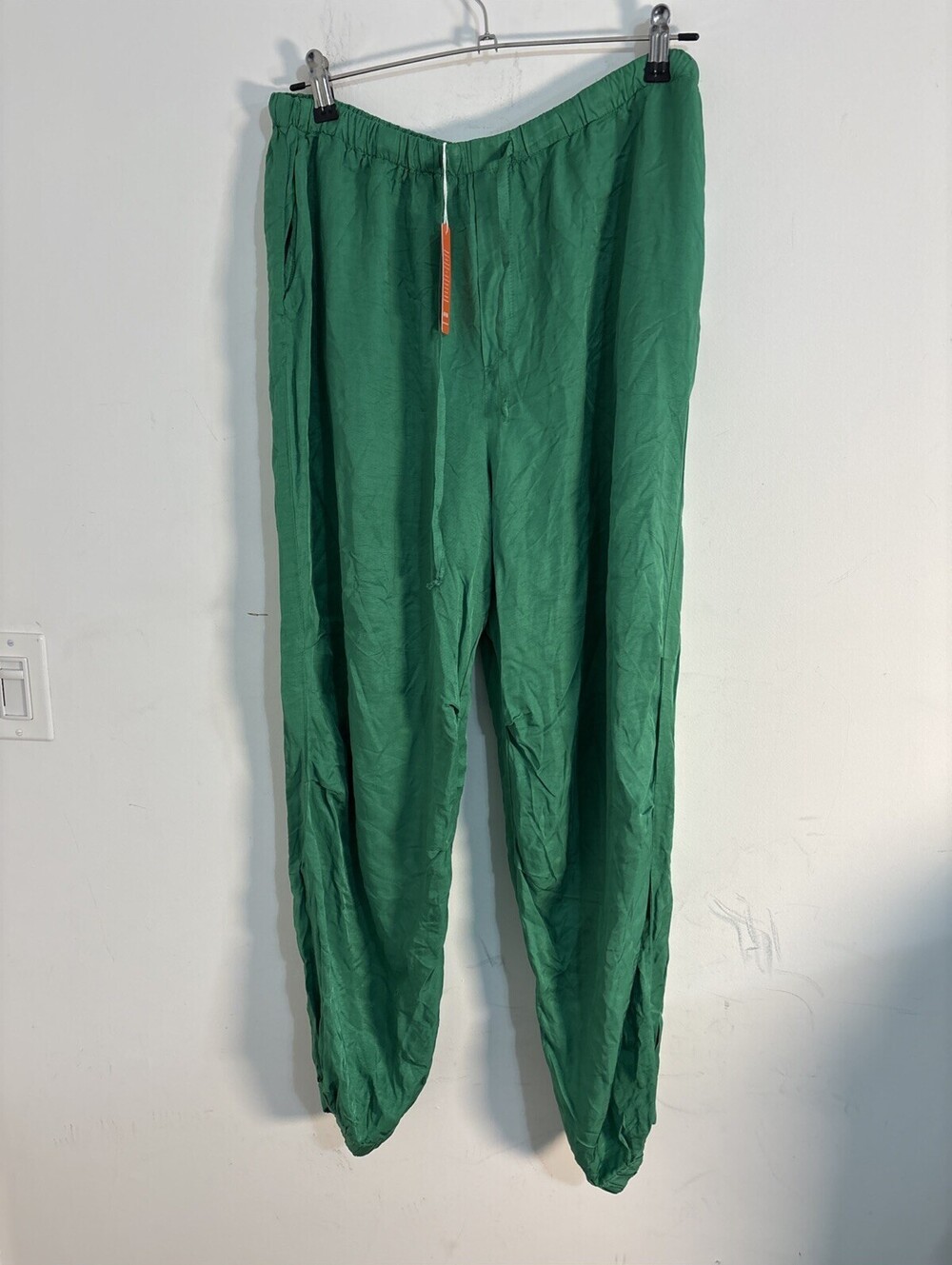 NEW Sundry Viscose Relaxed Jogger Pants Green Lightweight Elastic Waist XL NWT